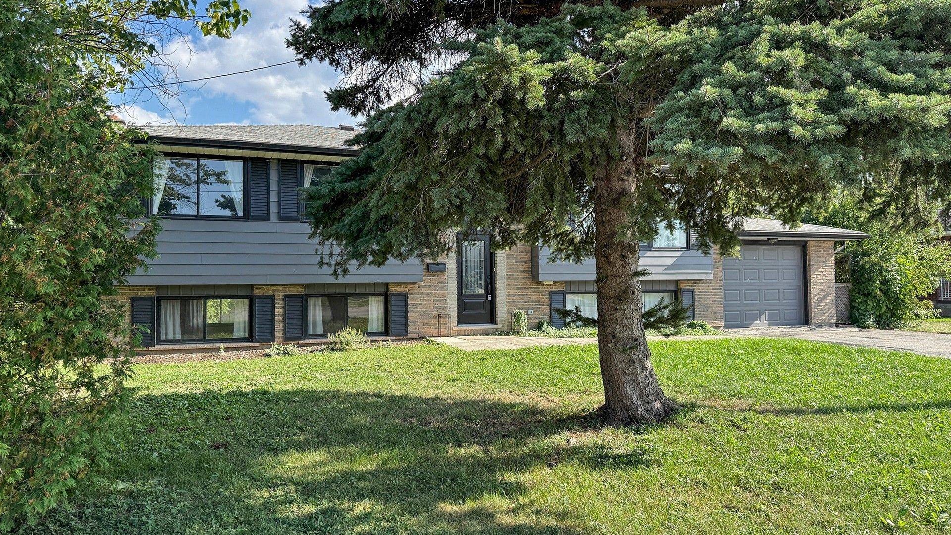 Fort Erie, ON L2A 1L9,354 Albany ST S