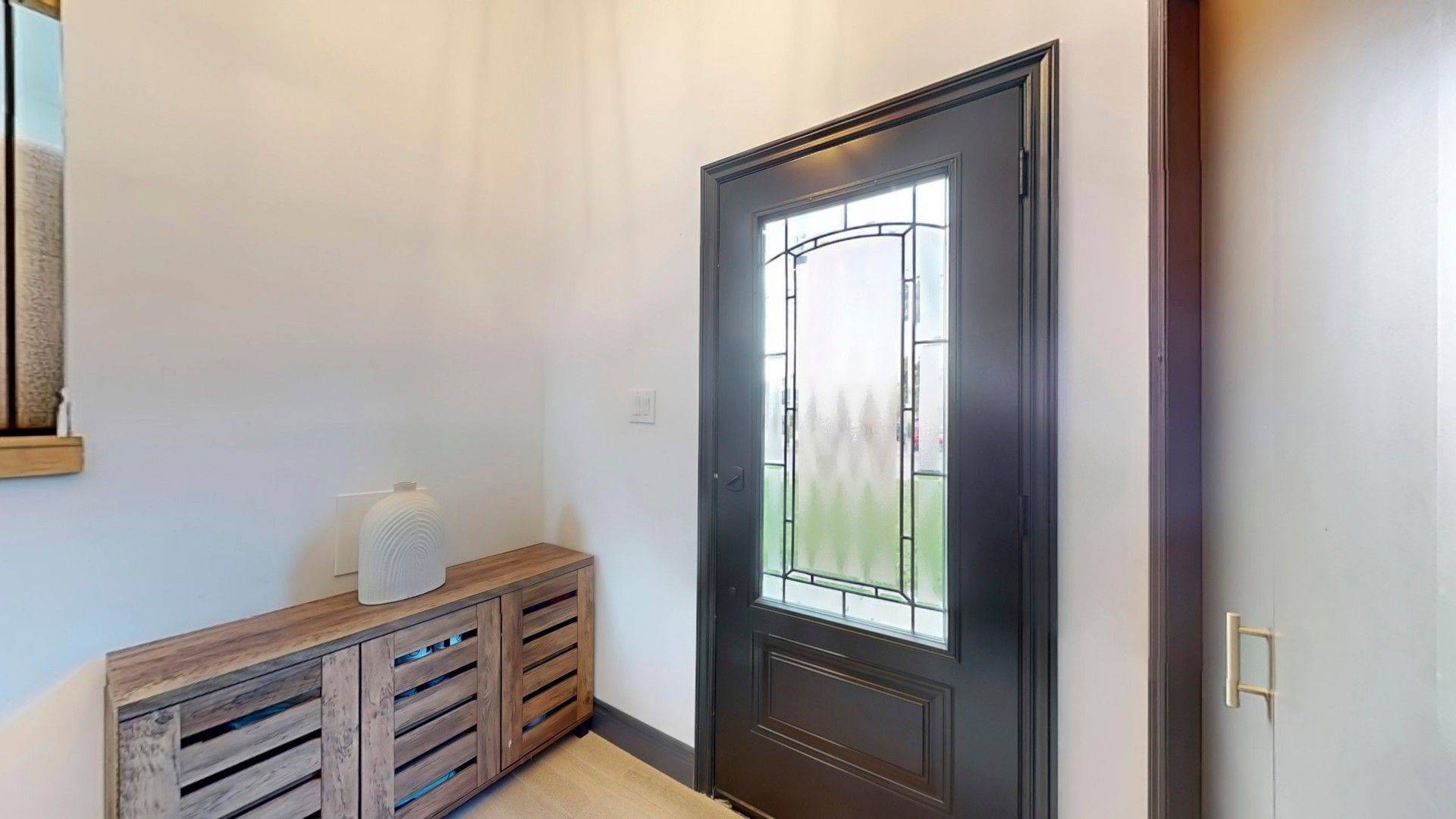 Fort Erie, ON L2A 1L9,354 Albany ST S