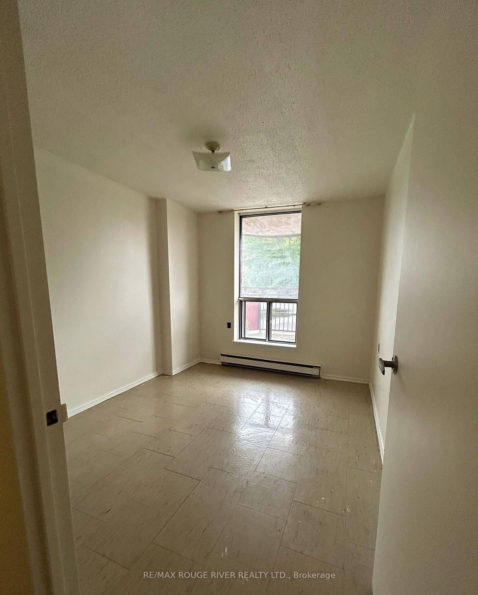 Sault Ste Marie, ON P6A 6M1,70 East ST #403