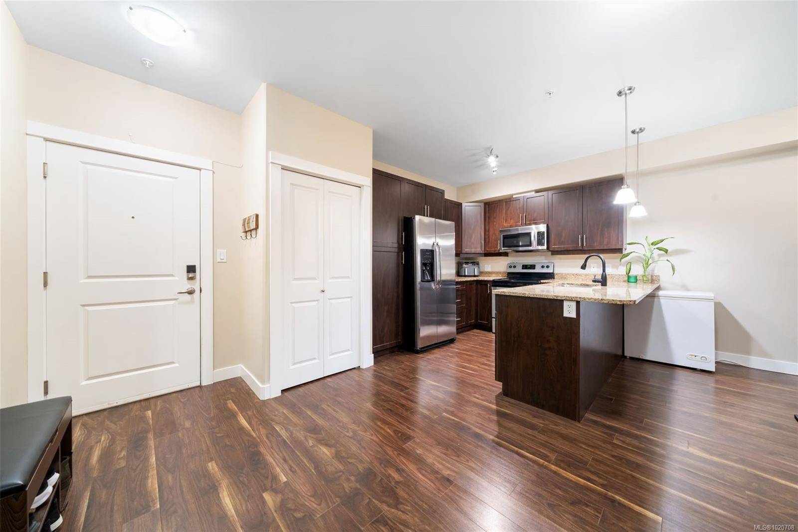 Langford, BC V9B 0M2,938 Dunford Ave #113