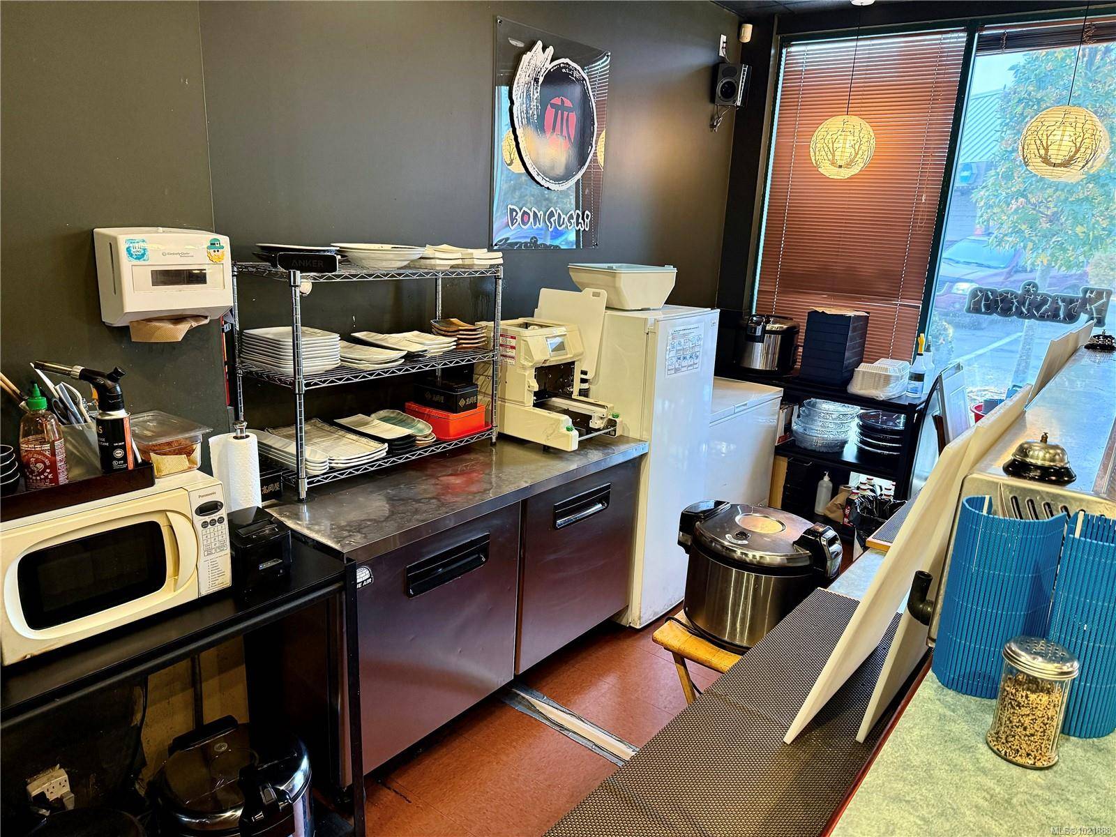 Saanich, BC V8Z 3E9,4454 West Saanich St #A