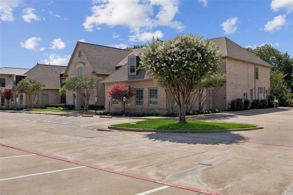 Plano, TX 75093,5808 W Plano Parkway