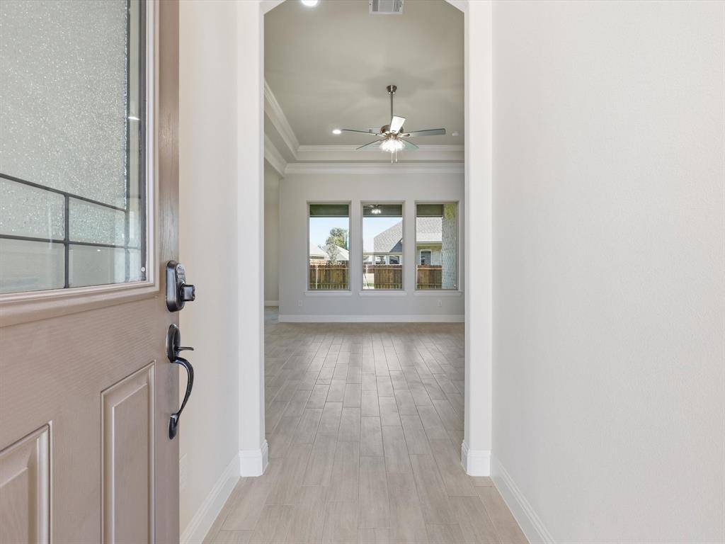 Springtown, TX 76082,724 Raylan Street