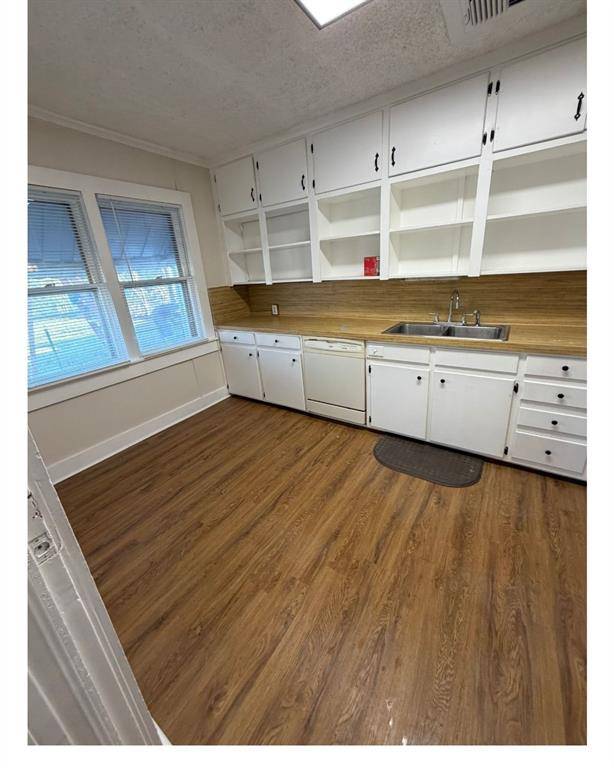 Weatherford, TX 76086,805 W Spring Street