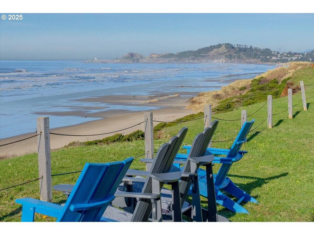 Newport, OR 97365,801 NW COAST ST #2