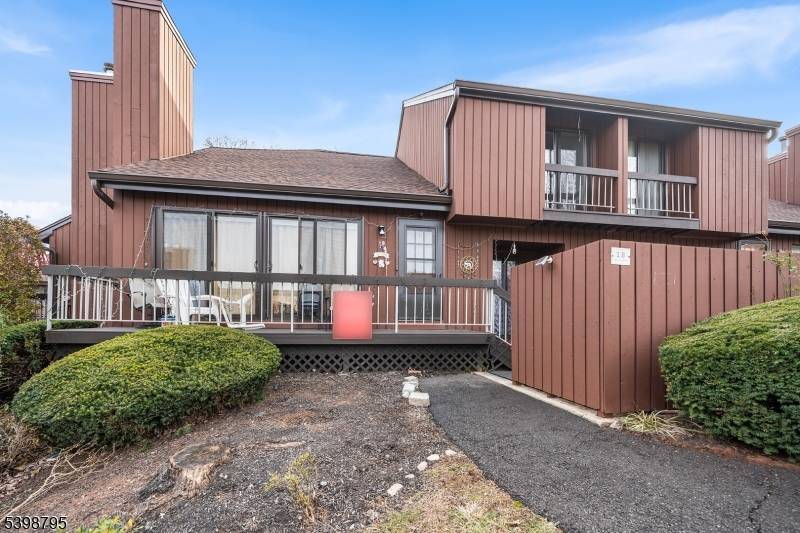 Hillsborough Twp., NJ 08844,25 Bloomingdale Dr #1B