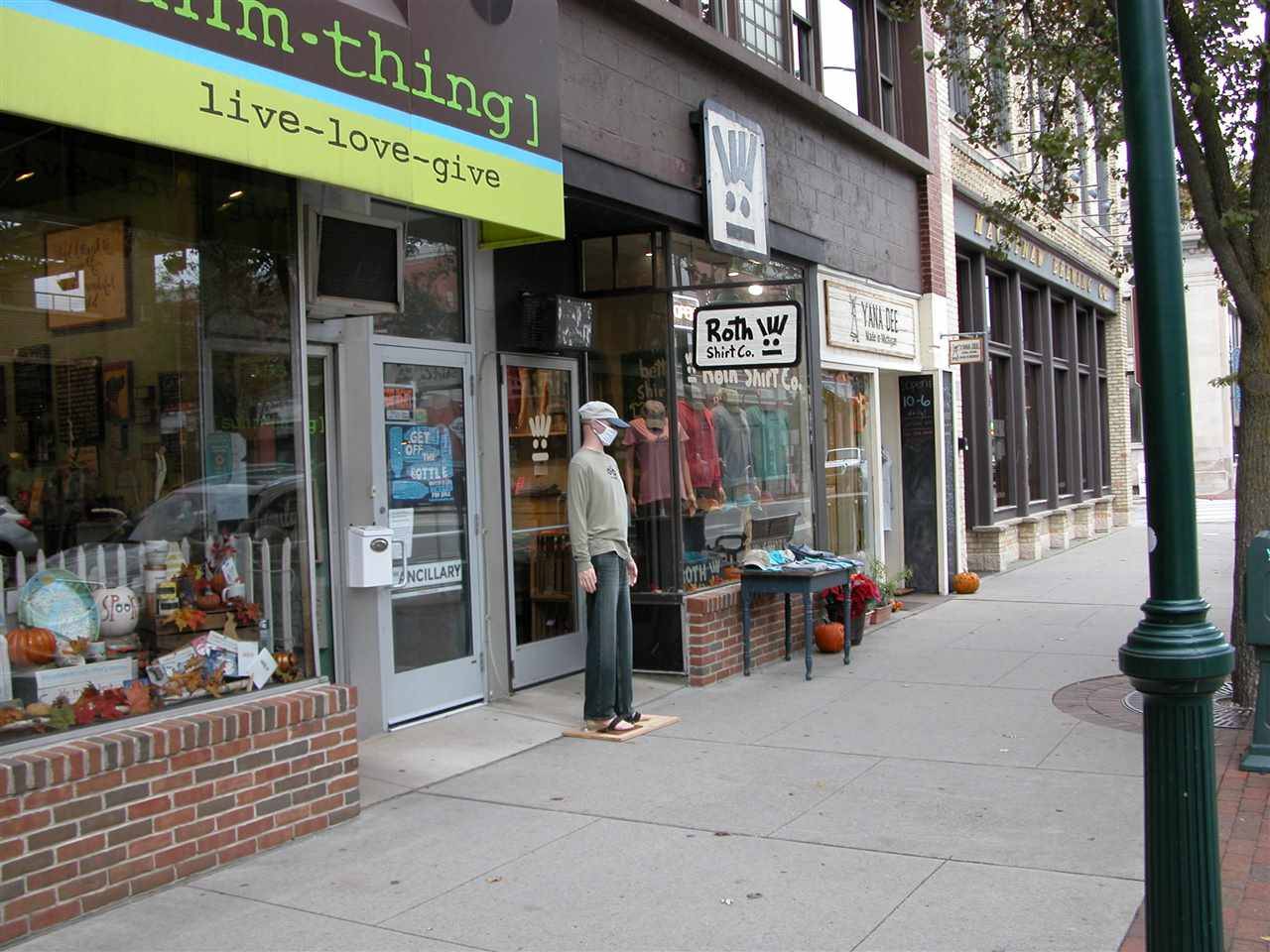 Traverse City, MI 49684,153 1/2 E Front ST