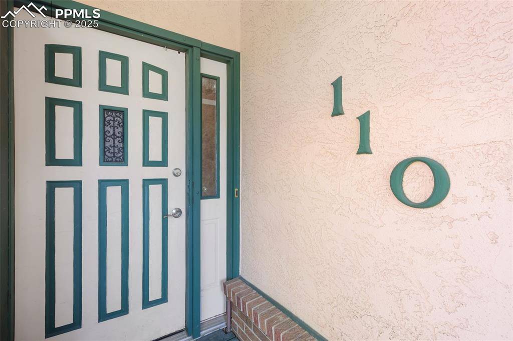 Manitou Springs, CO 80829,110 Via Vallecito