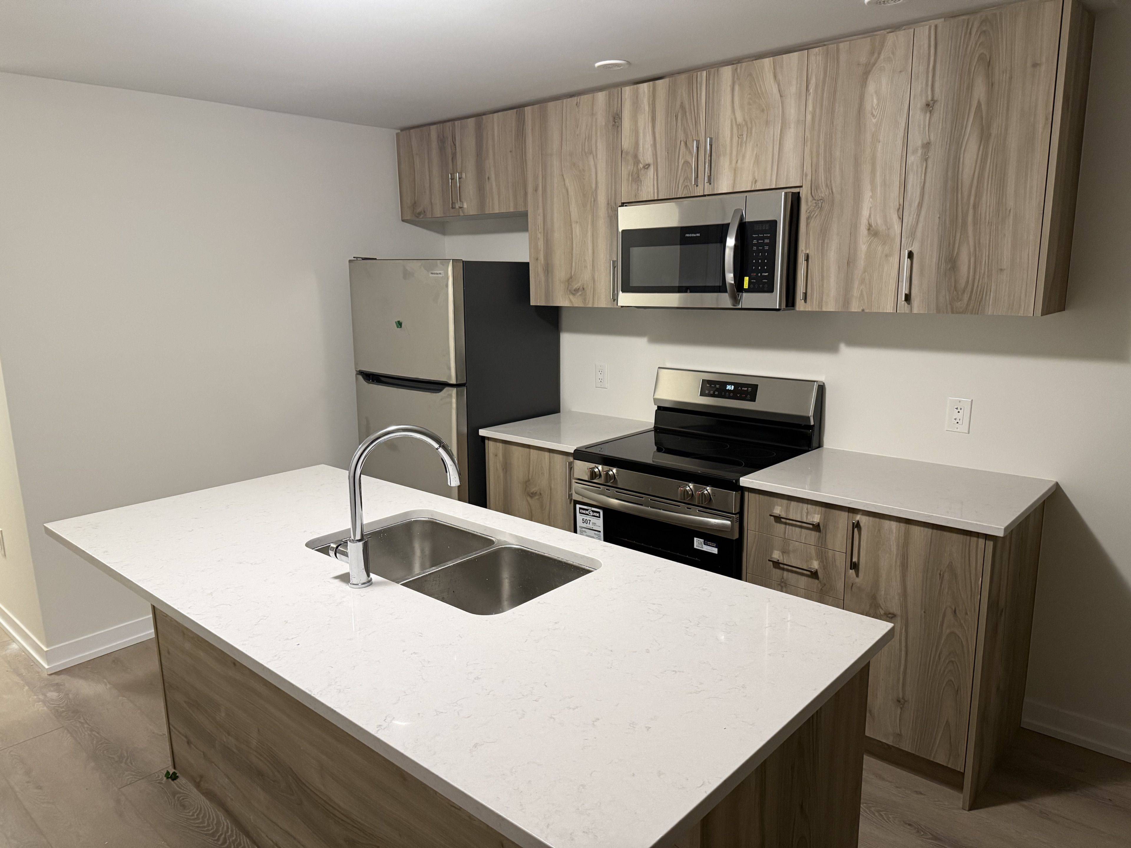 Clarington, ON L1B 0W5,26 Ziibi WAY #Lower