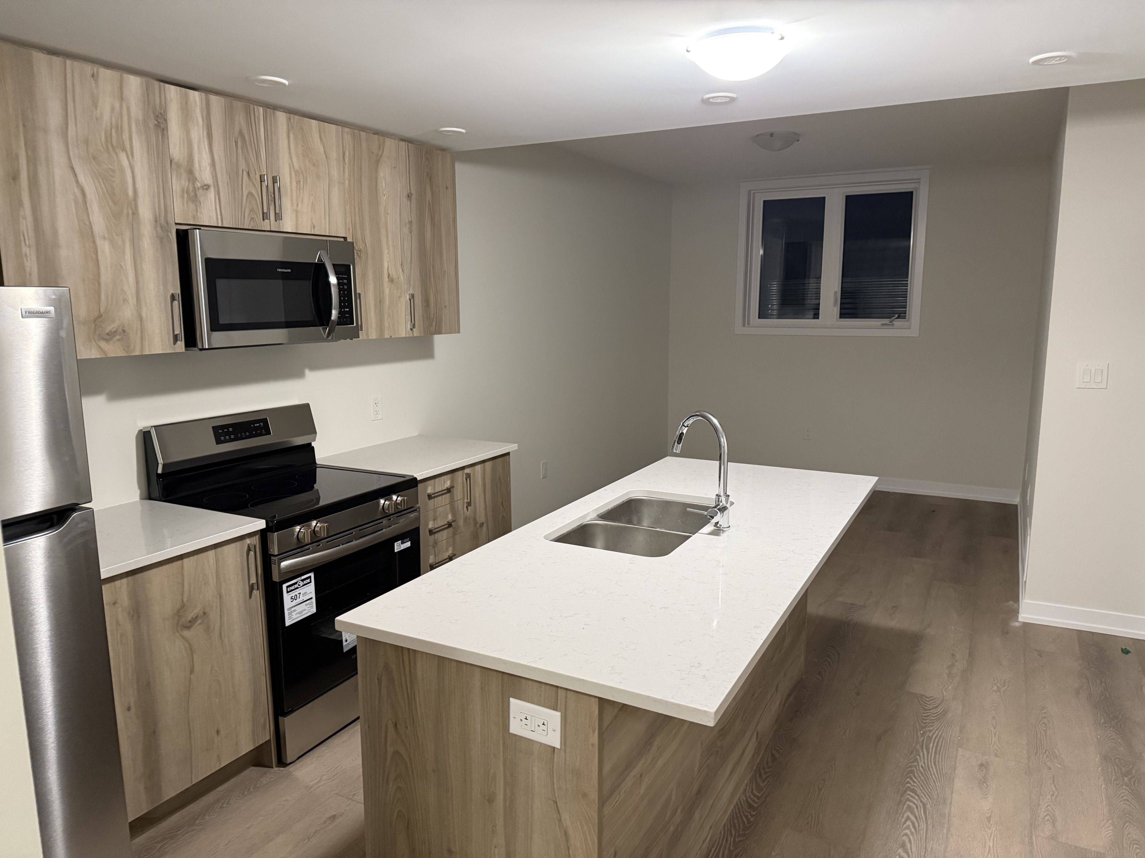 Clarington, ON L1B 0W5,26 Ziibi WAY #Lower