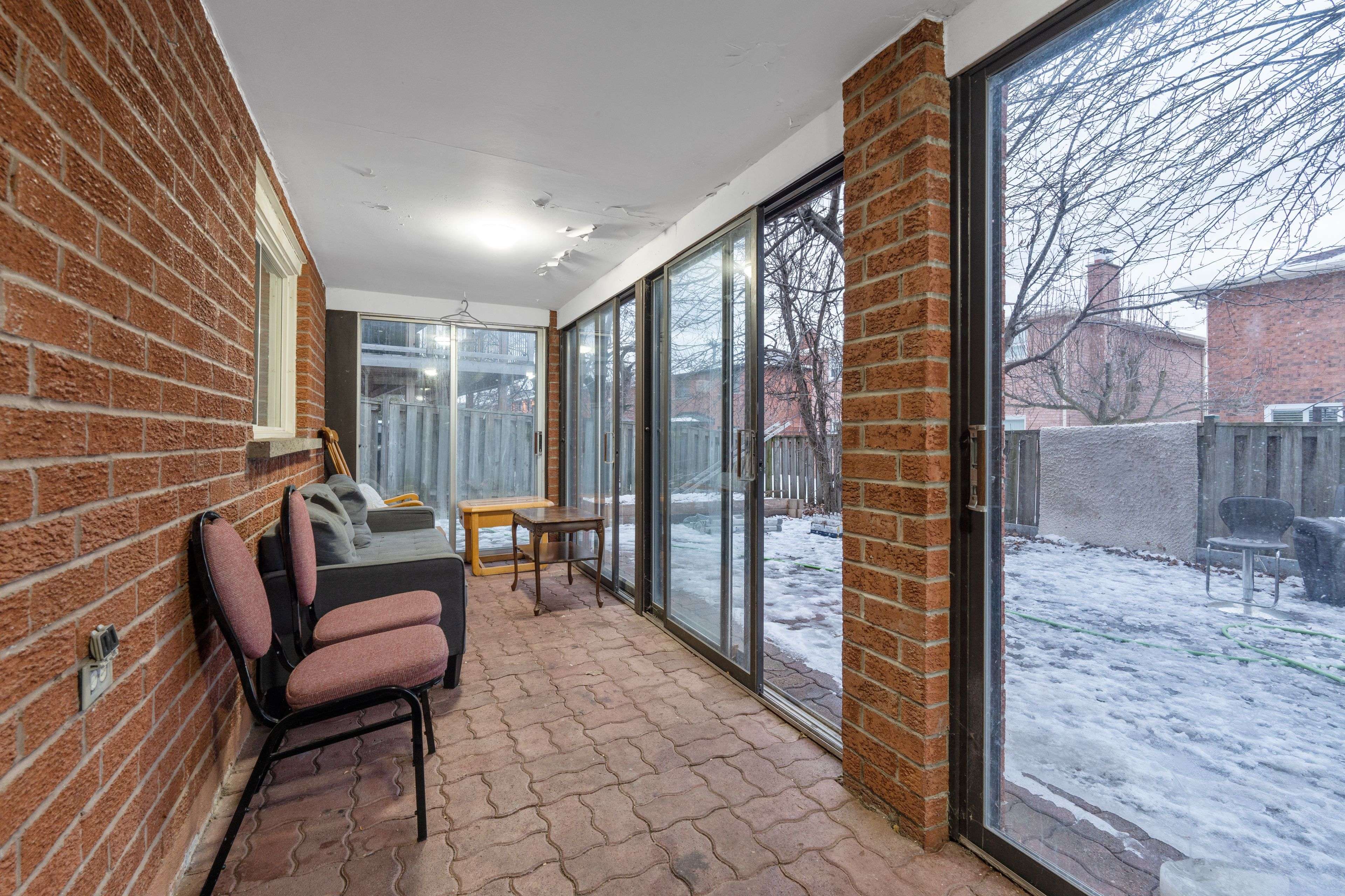 Vaughan, ON L4L 5H1,44 Presidential ST #Basement