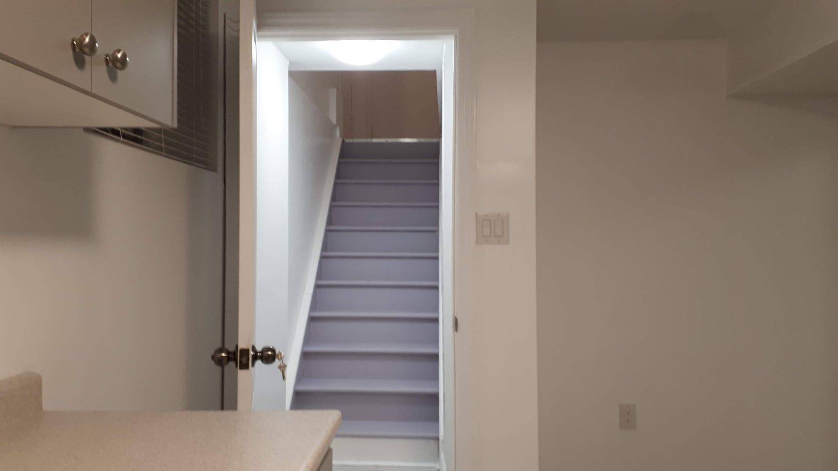 Brampton, ON L6Y 4N1,65 Canarvan CT