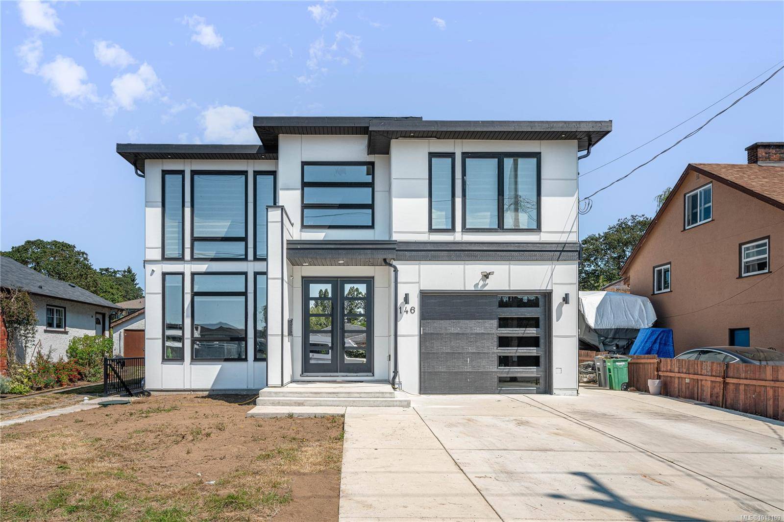 Saanich, BC V8Z 1T6,146 Cadillac Ave