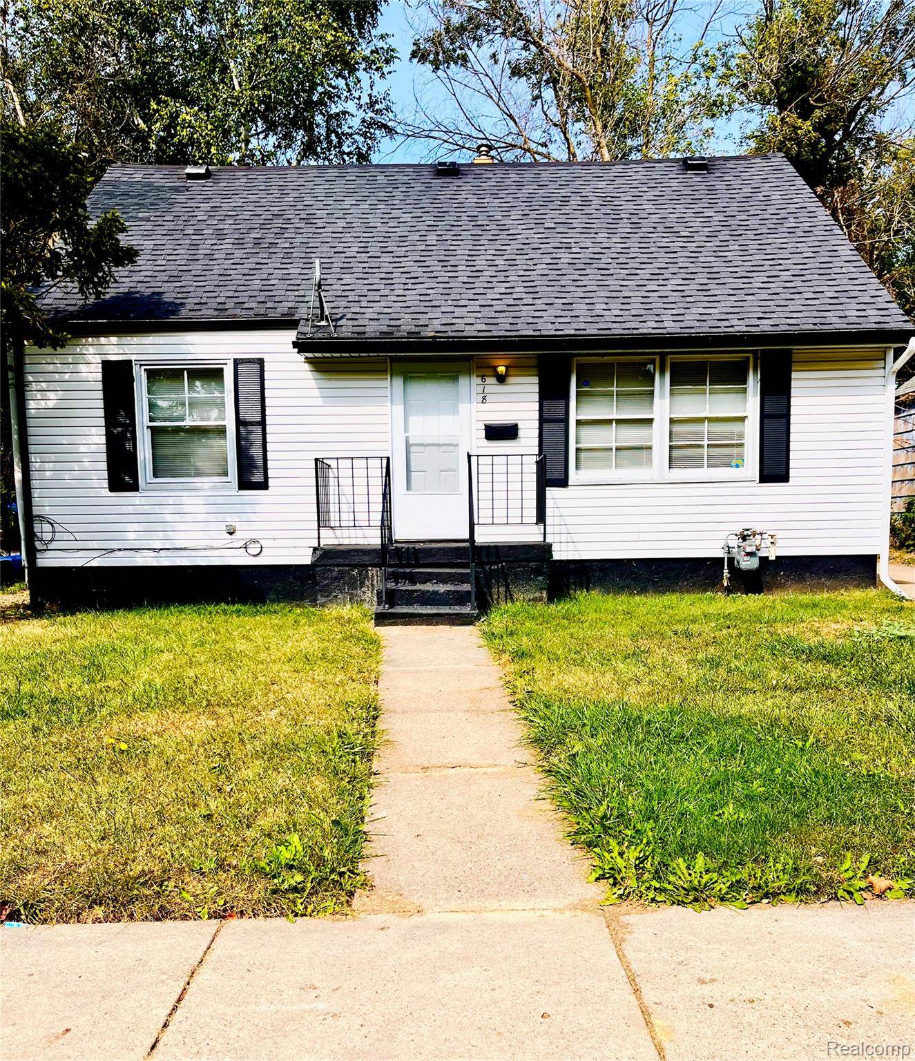 Flint, MI 48505,618 W Austin AVE