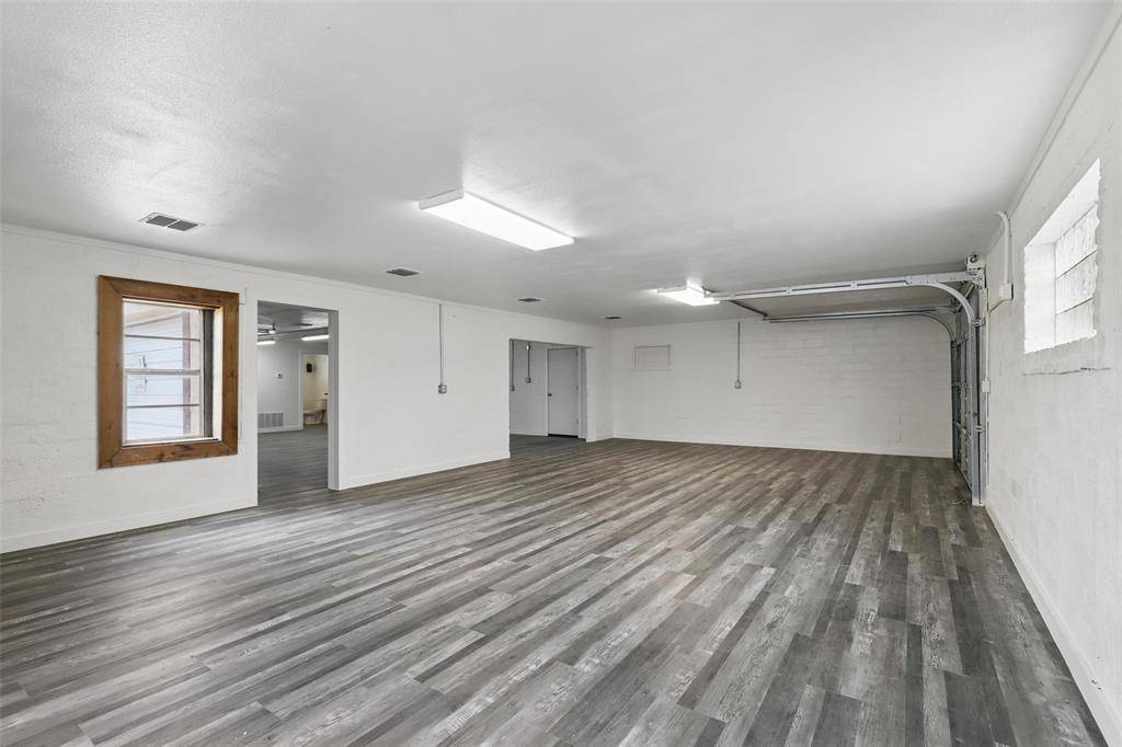 Crowley, TX 76036,129 N Magnolia Street