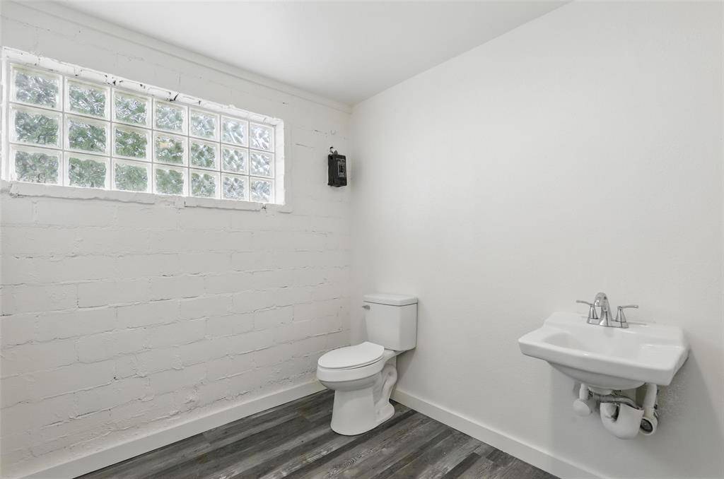 Crowley, TX 76036,129 N Magnolia Street