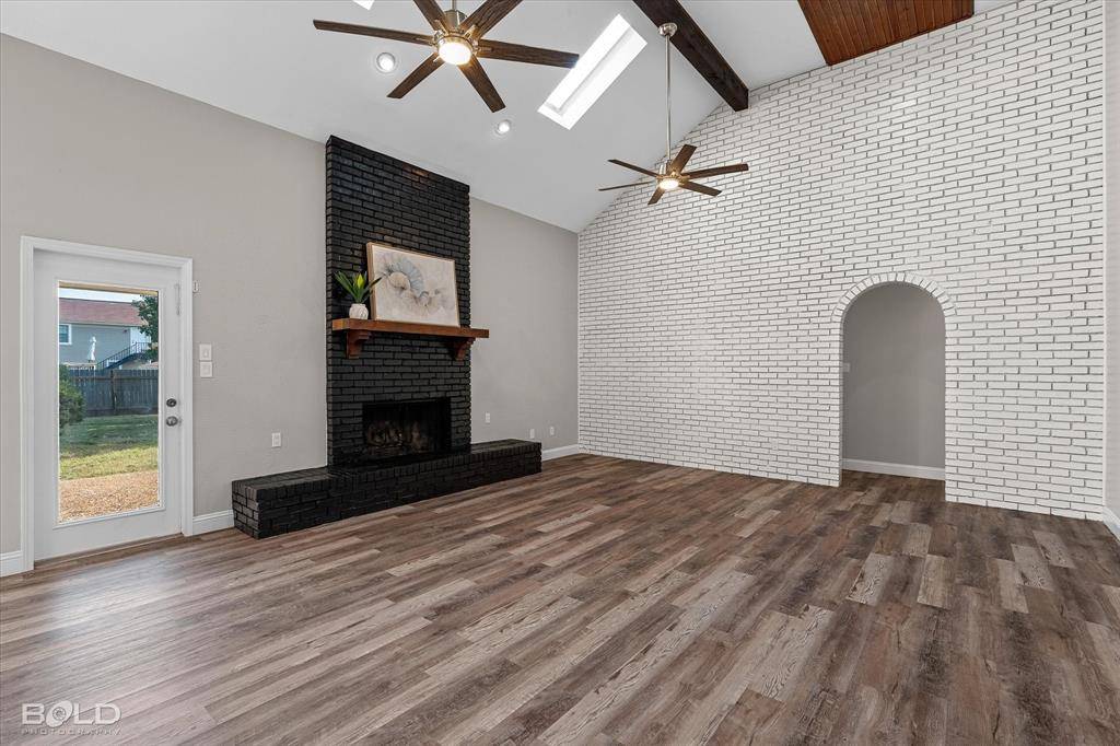 Bossier City, LA 71111,333 Greenacres Boulevard