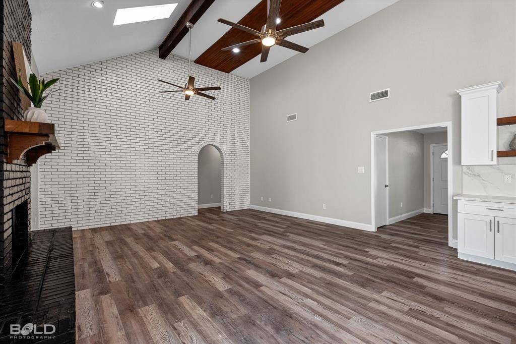 Bossier City, LA 71111,333 Greenacres Boulevard