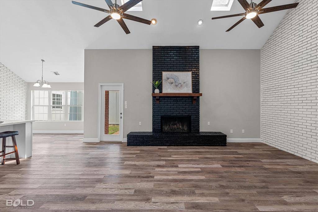 Bossier City, LA 71111,333 Greenacres Boulevard