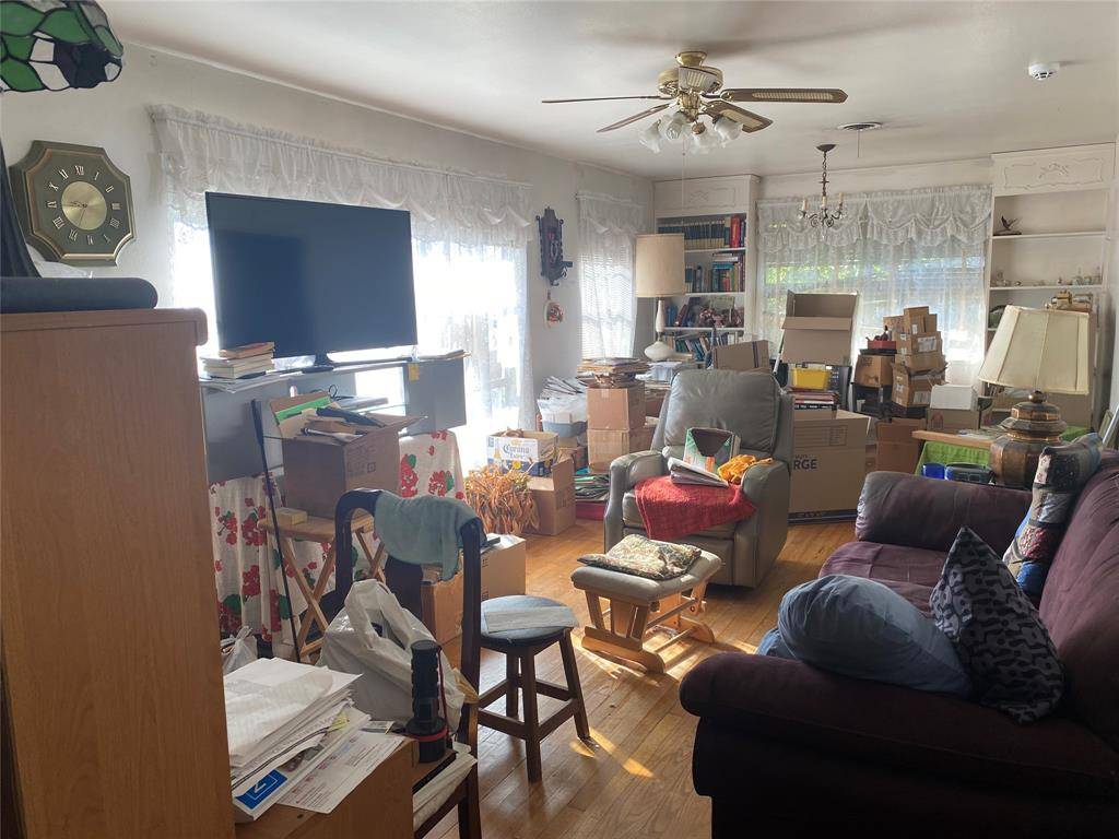 Dallas, TX 75229,2932 Bay Oaks Drive