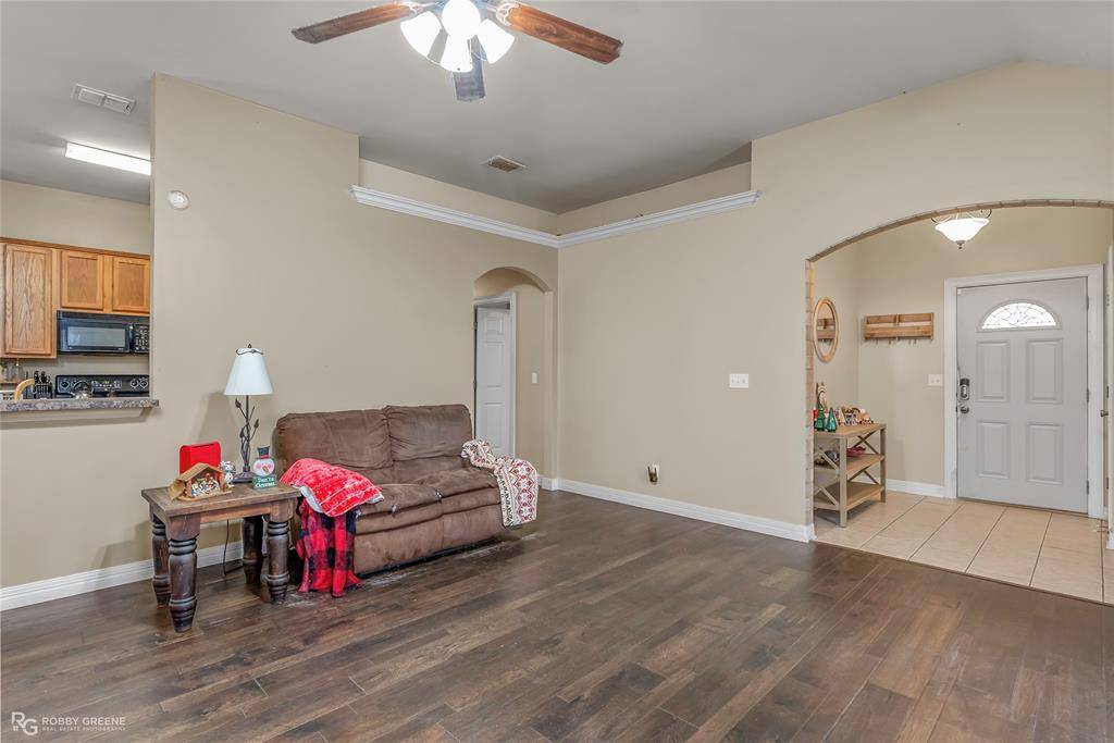 Shreveport, LA 71107,8818 McCain Road