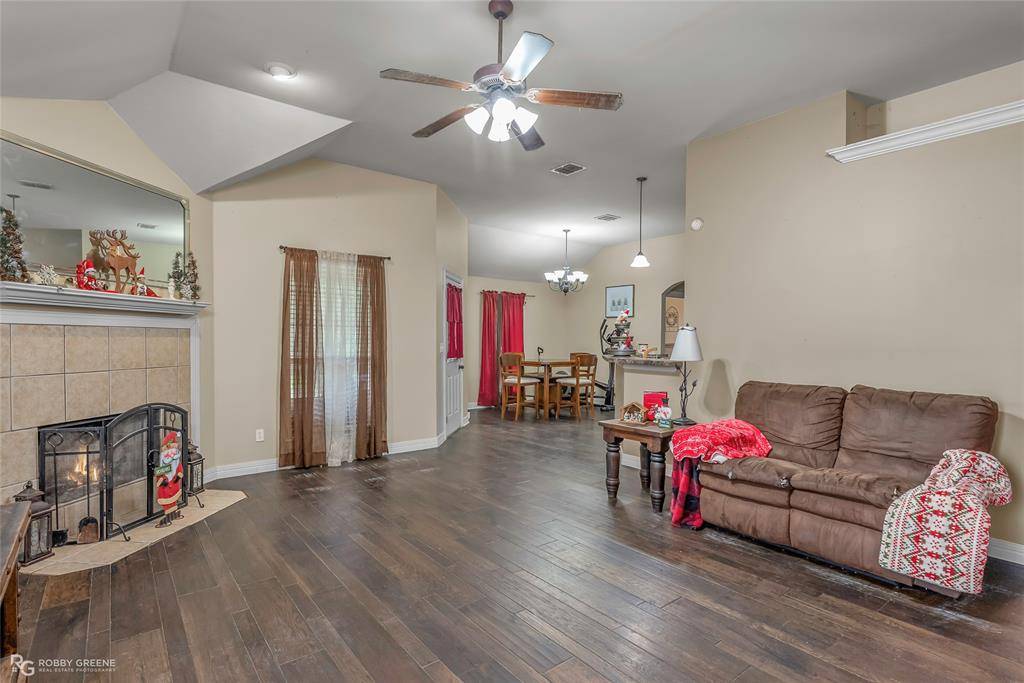 Shreveport, LA 71107,8818 McCain Road