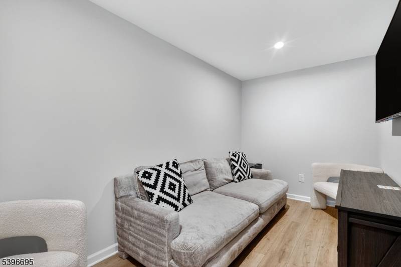 Washington Twp., NJ 07882,55 Limestone Blvd