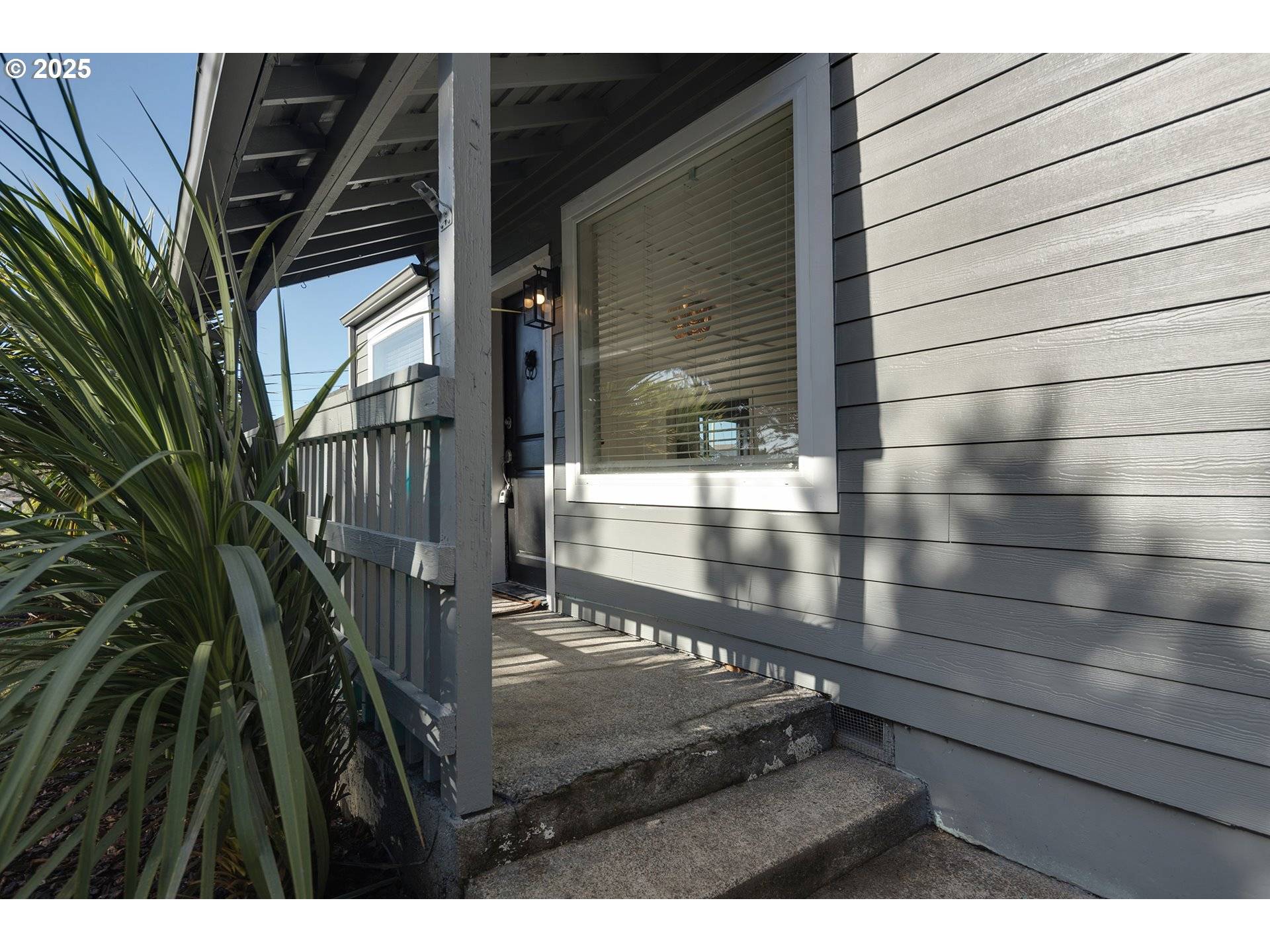 Lincoln City, OR 97367,1523 NE 12TH ST