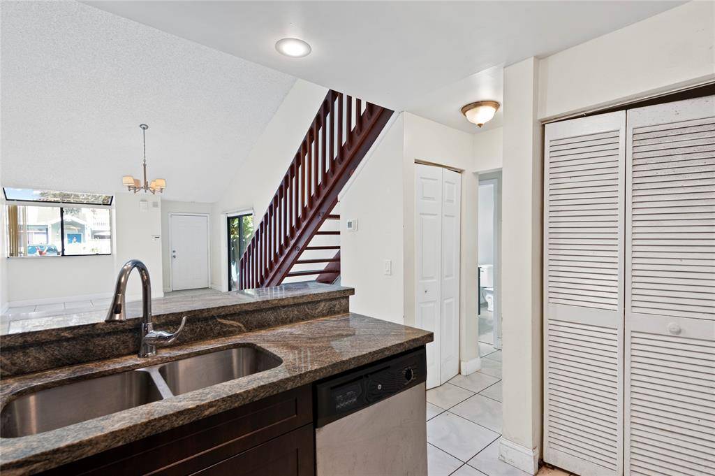 North Lauderdale, FL 33068,1816 Runners Way #1816