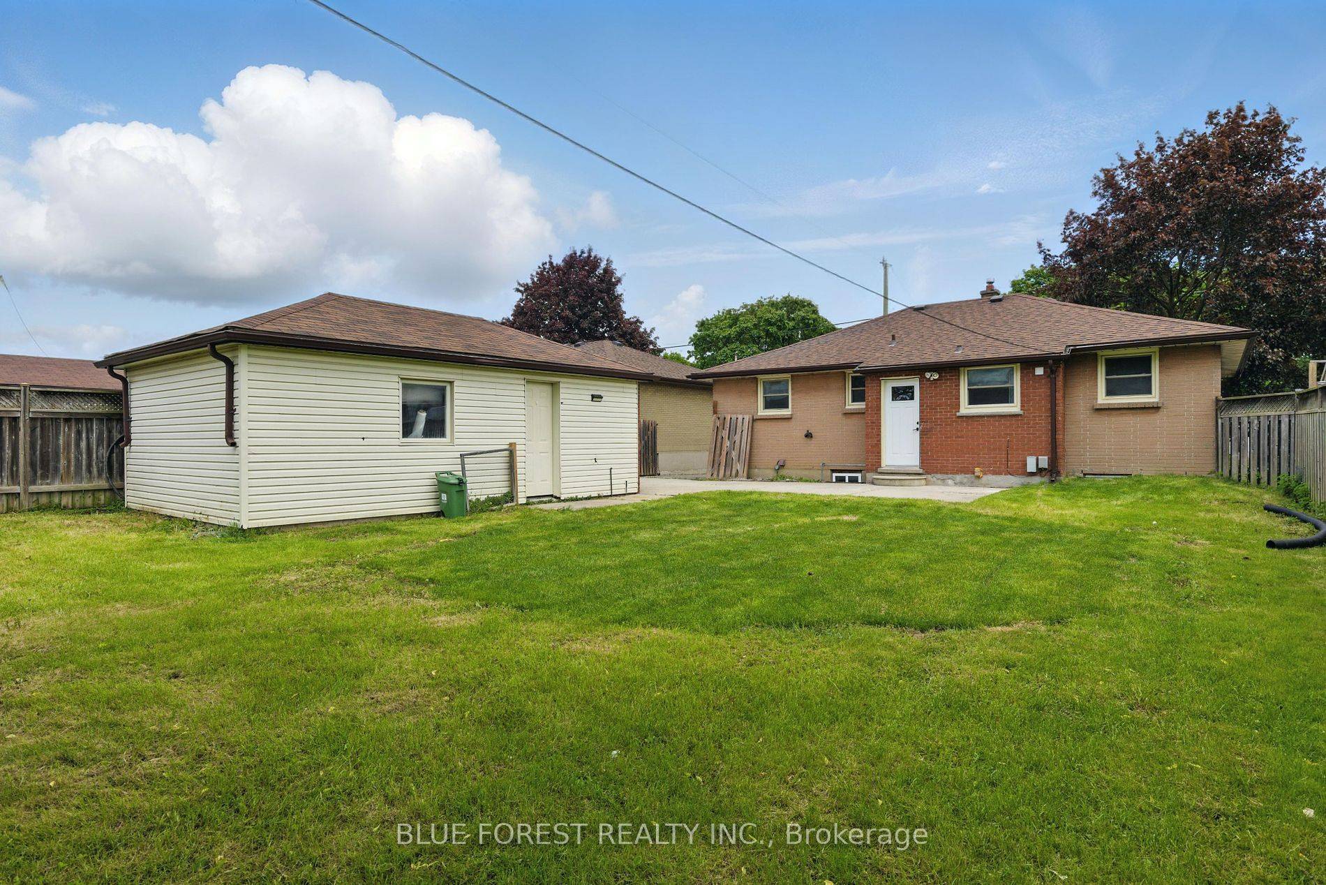 London East, ON N5W 4Z5,197 Atkinson BLVD