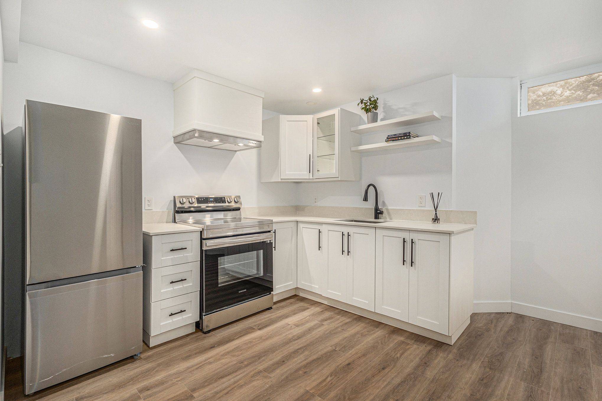 Orleans - Convent Glen And Area, ON K1C 6M2,1665 Teakdale AVE #B