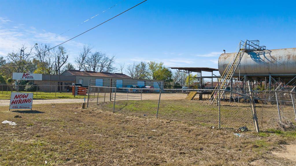 Paris, TX 75460,2190 S Church Street