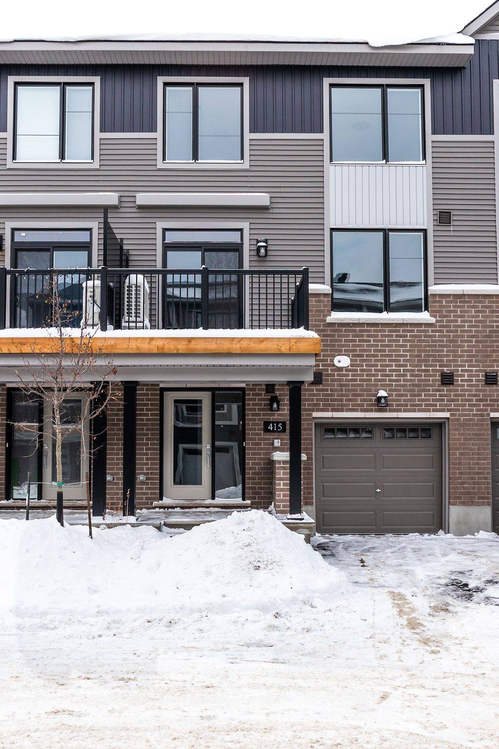 Kanata, ON K2T 0R8,415 Silverberry Private