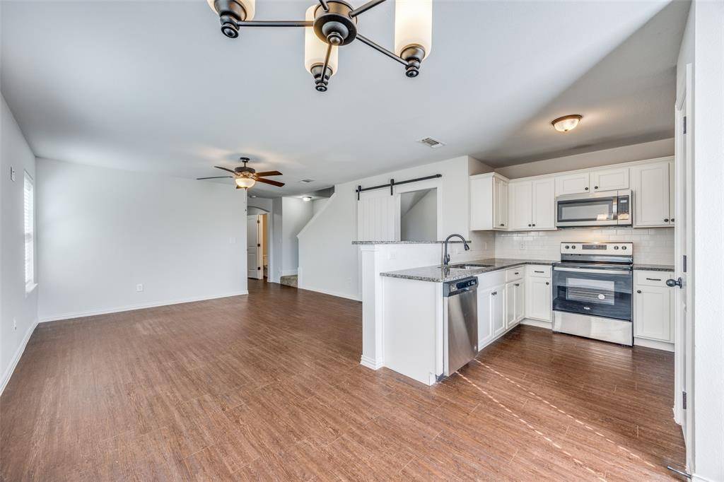 Sherman, TX 75090,230-232 W Lake Street