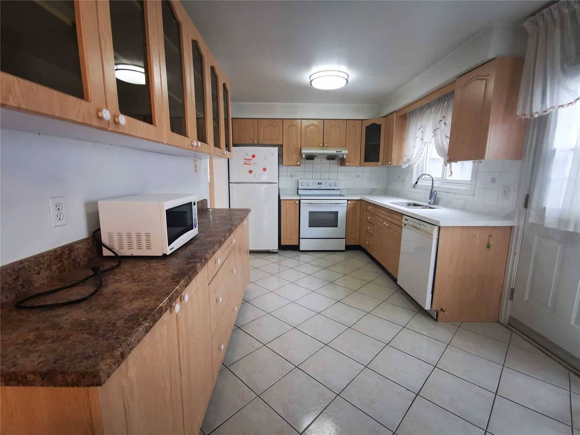 Toronto E05, ON M1T 2G9,89 Nortonville DR