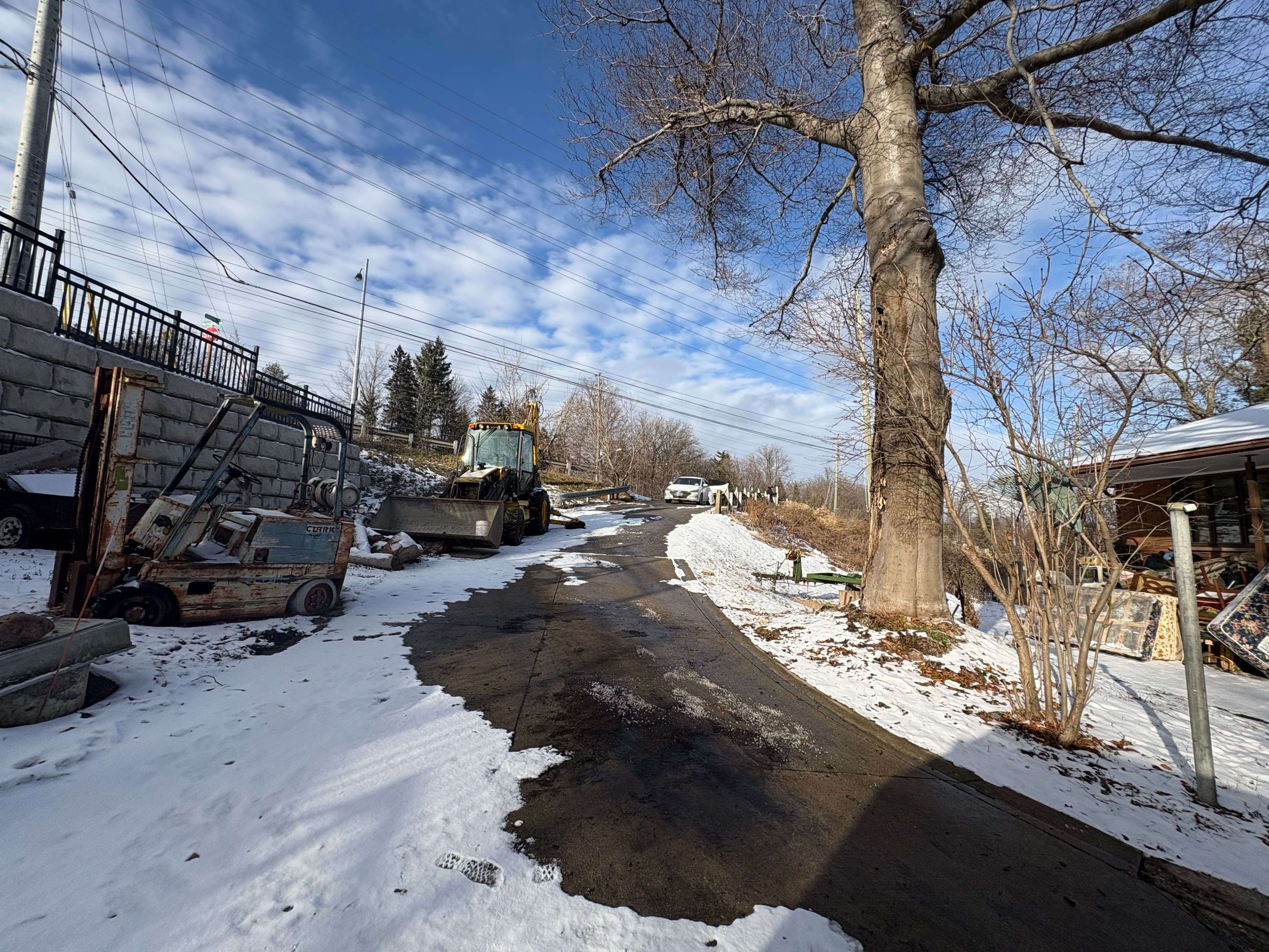 Vaughan, ON L4L 1A7,5991 Rutherford RD