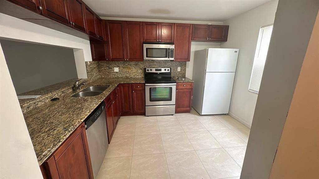 Boca Raton, FL 33433,6437 Boca Cir