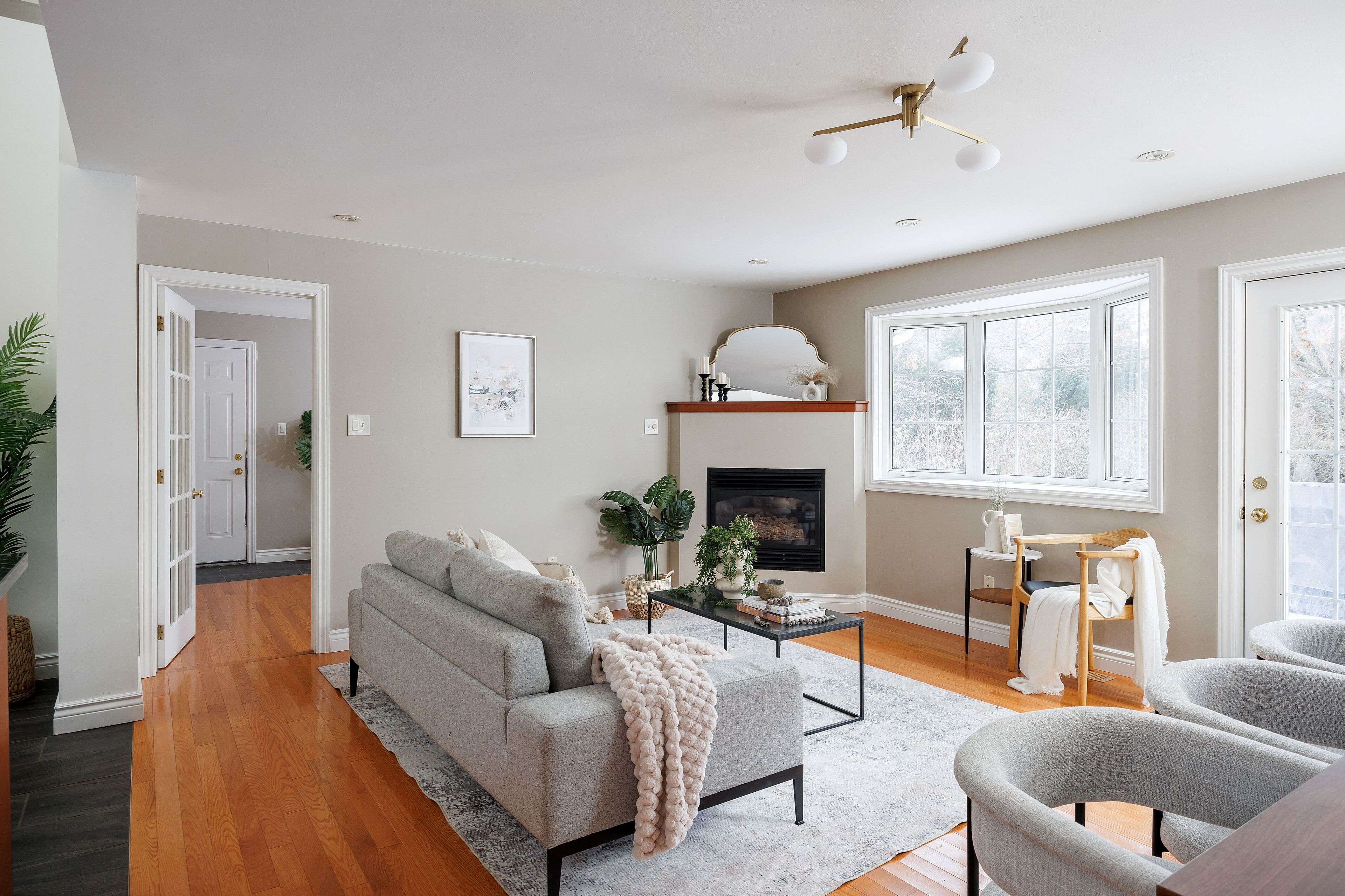 Oakville, ON L6L 2K2,2144 Shelley RD