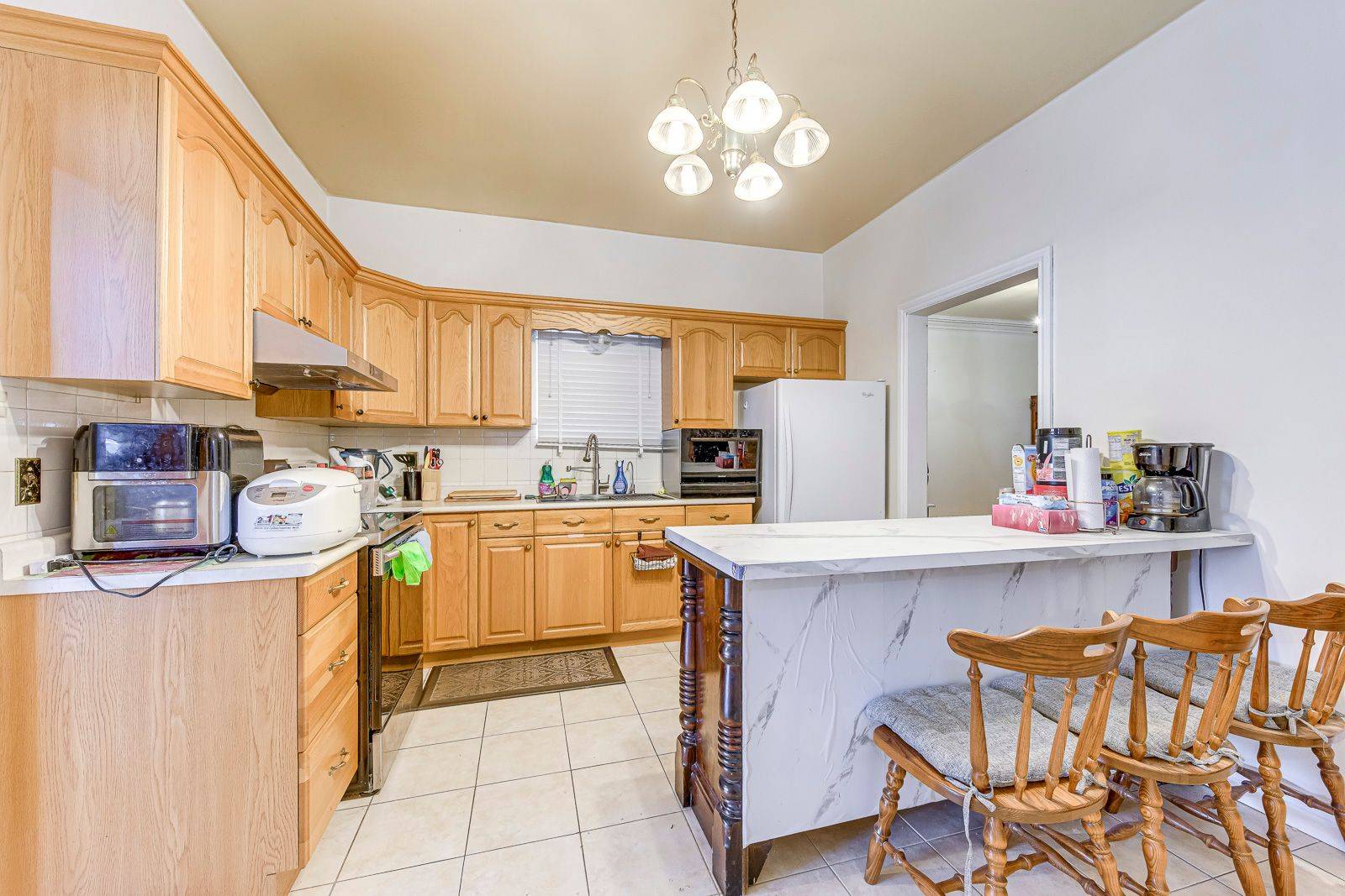 Hamilton, ON L8M 2Z4,162 Prospect ST S