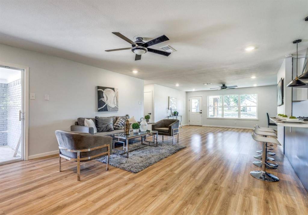 Dallas, TX 75228,8011 Woodhue Road