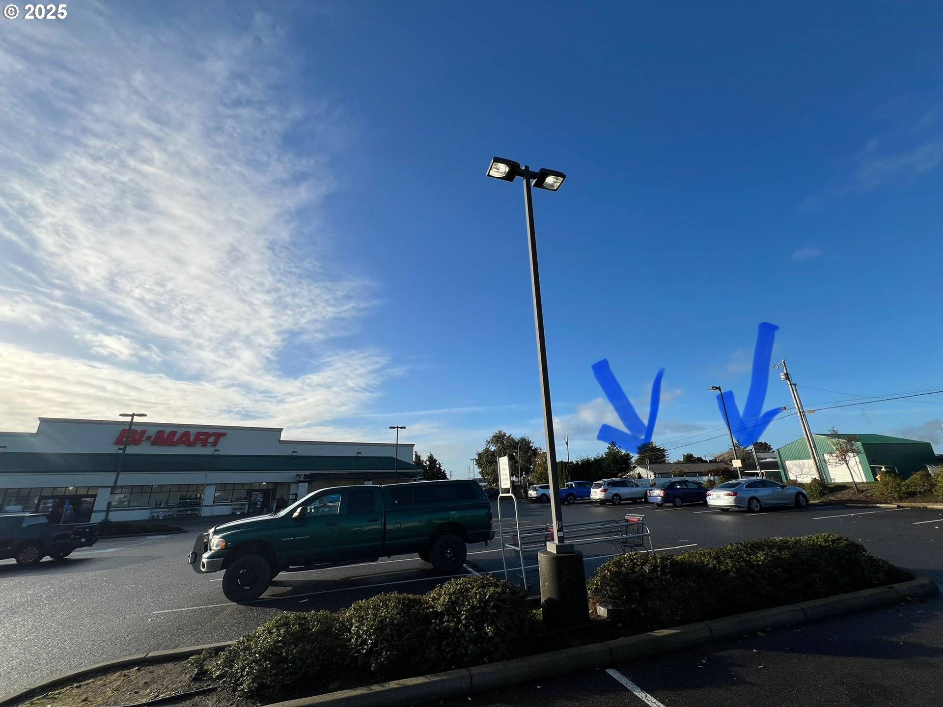 Brookings, OR 97415,247 WHARF ST