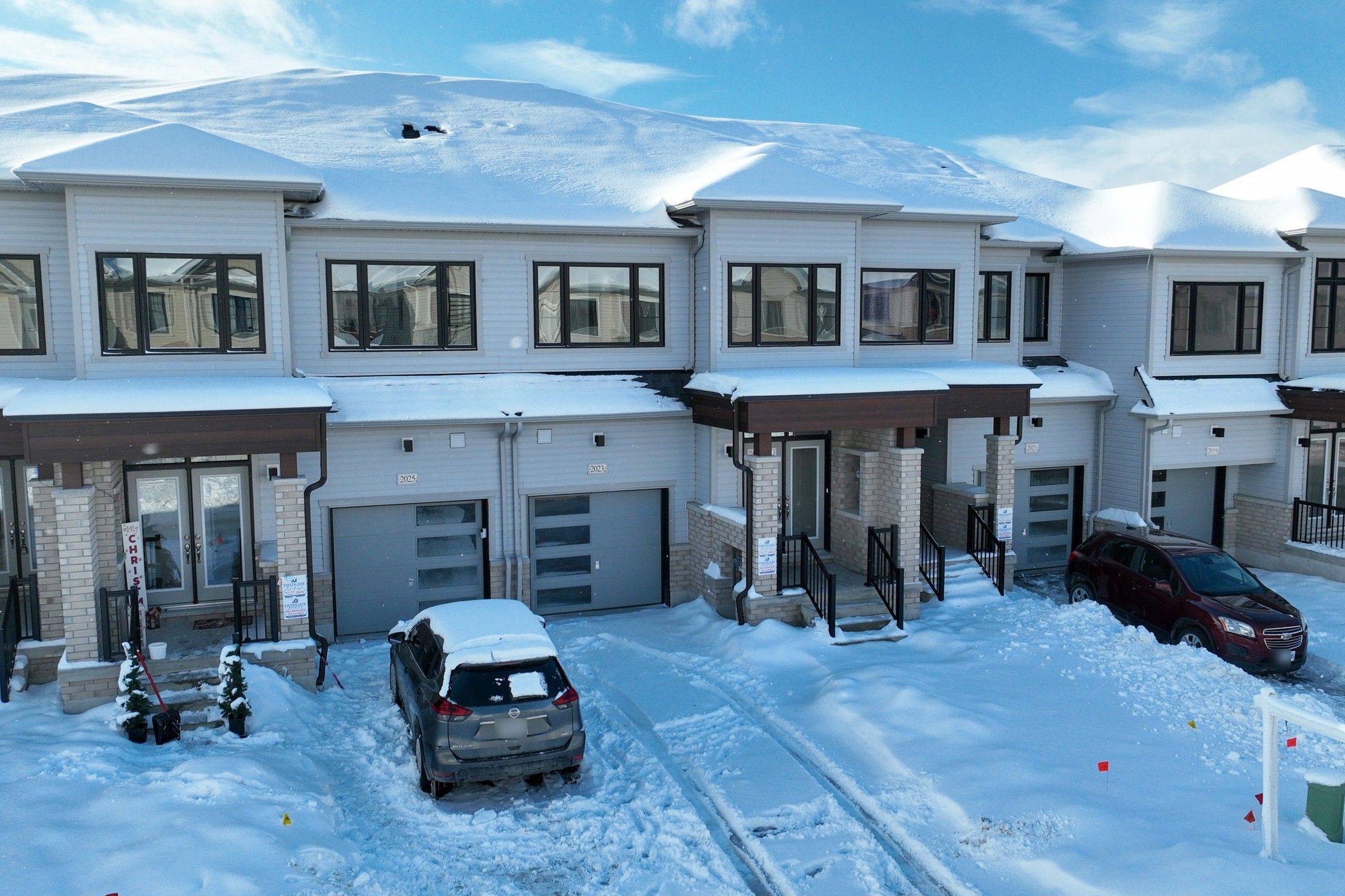 Oshawa, ON L1L 0W4,2023 Horace Duncan CRES