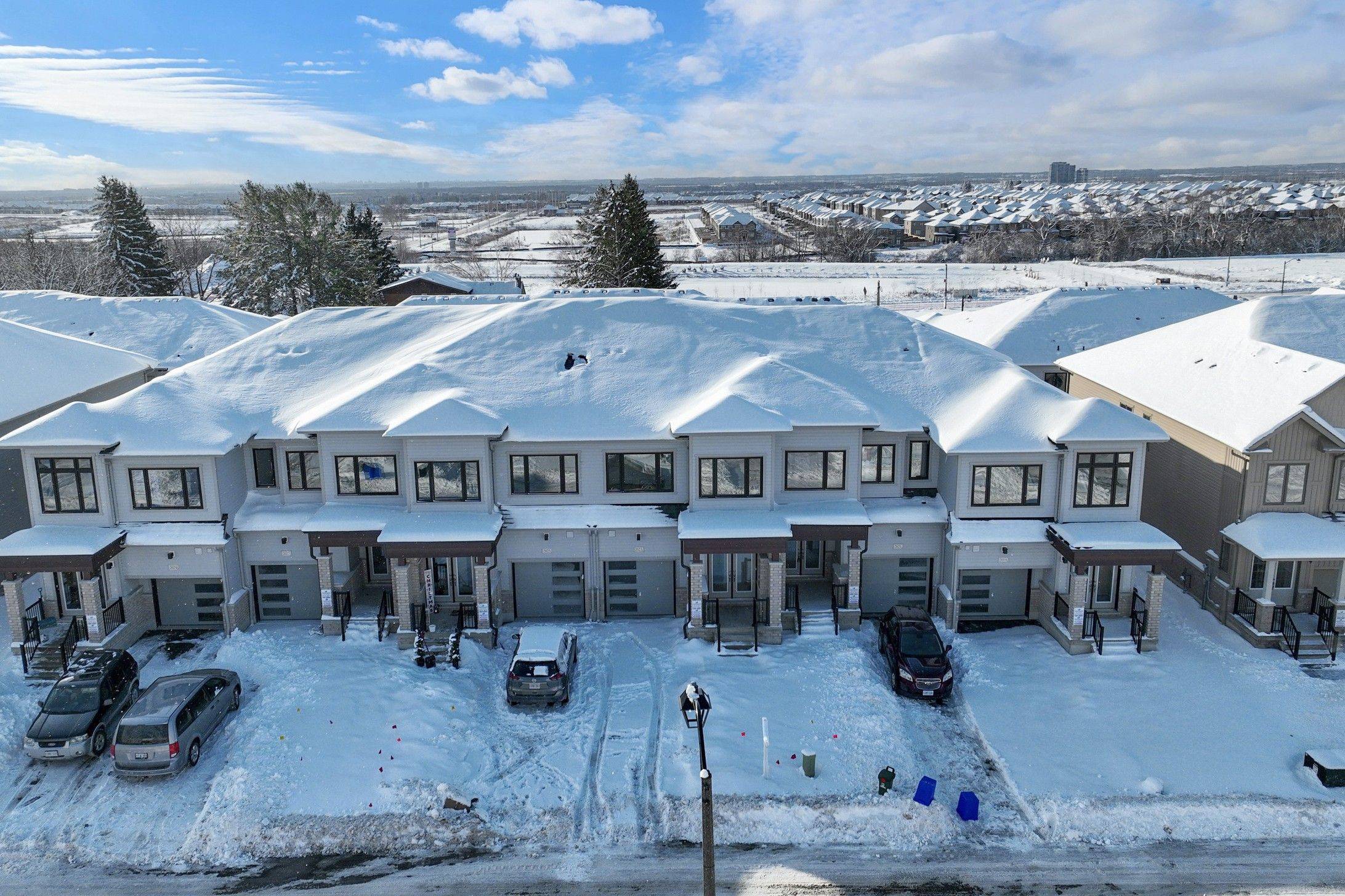 Oshawa, ON L1L 0W4,2023 Horace Duncan CRES