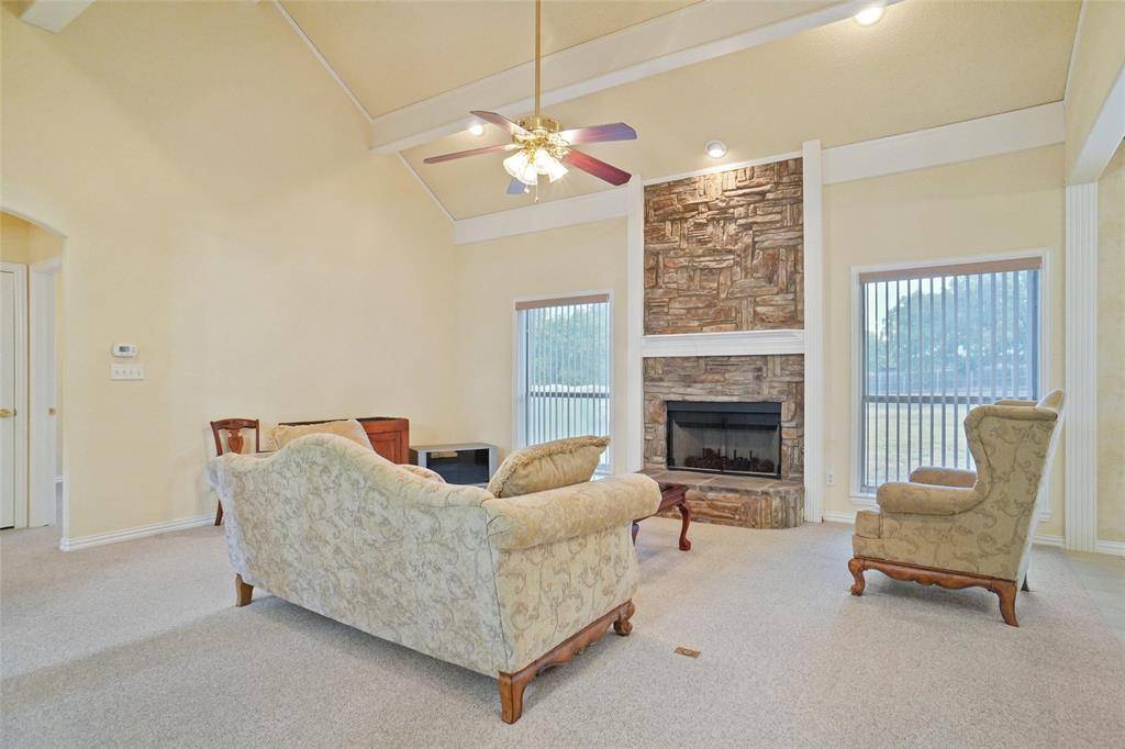 Azle, TX 76020,809 Amon Trail