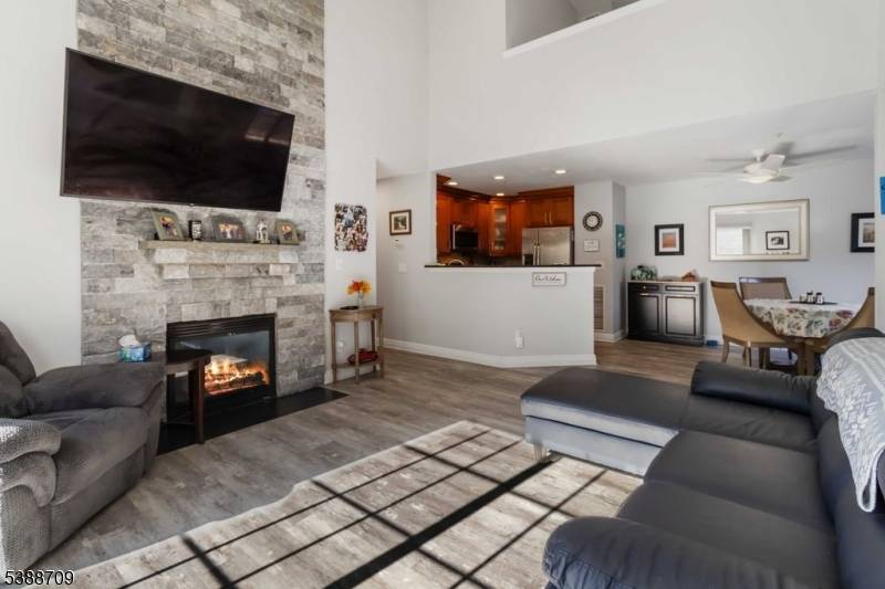 Pompton Lakes Boro, NJ 07442,68 Mountainside Dr