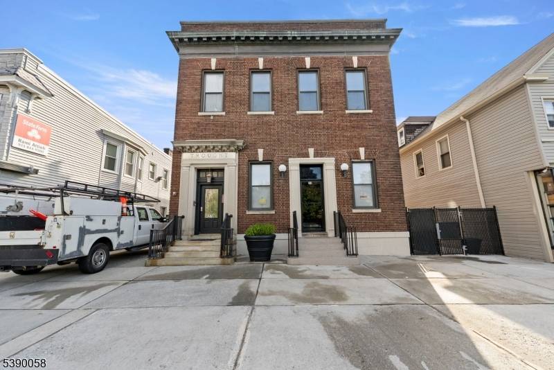 Belleville Twp., NJ 07109,268 Washington Ave