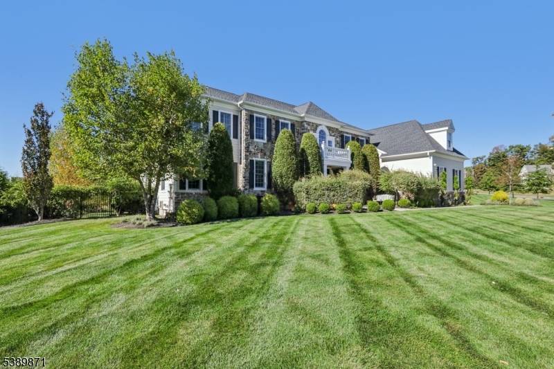 Franklin Lakes Boro, NJ 07417,6 Northwood Dr