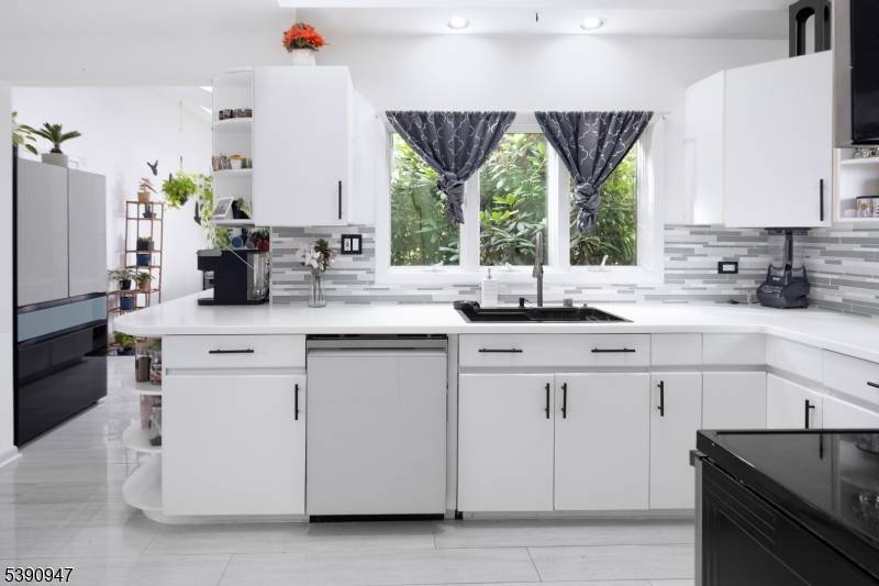 Montgomery Twp., NJ 08502,15 Bedle St