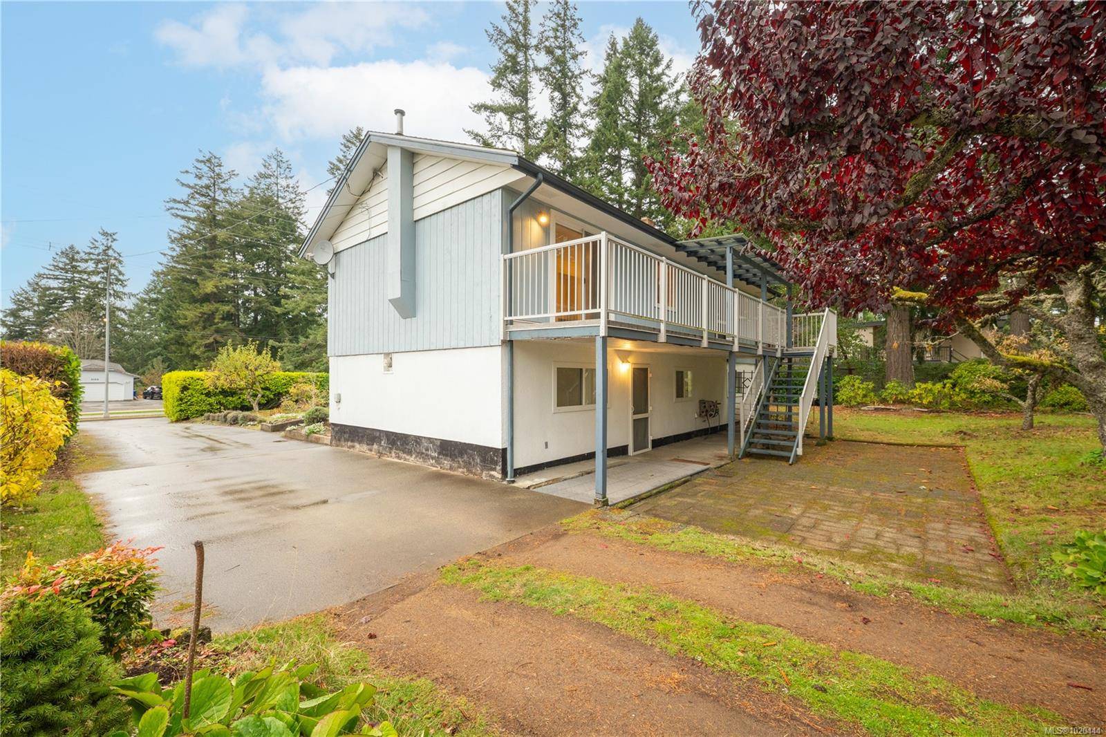 Nanaimo, BC V9T 3B8,6164 Metral Dr