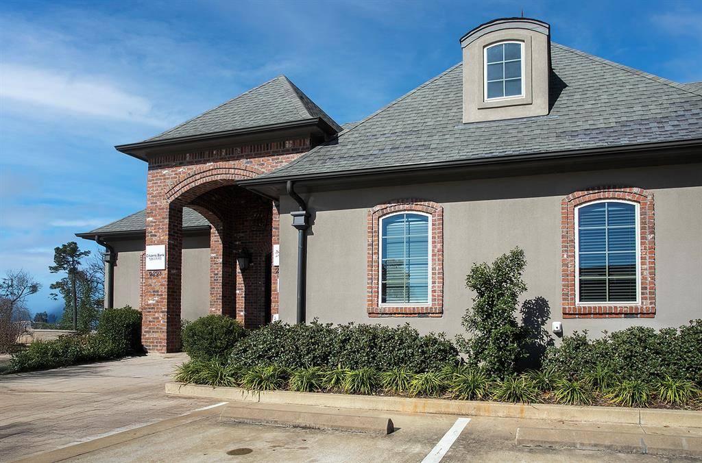 Tyler, TX 75703,2333 Dueling Oaks Drive